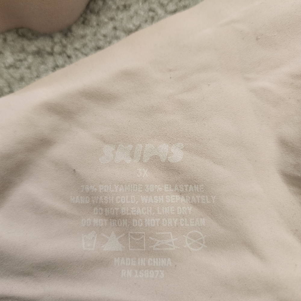 Skims bra - Picture 4 of 5